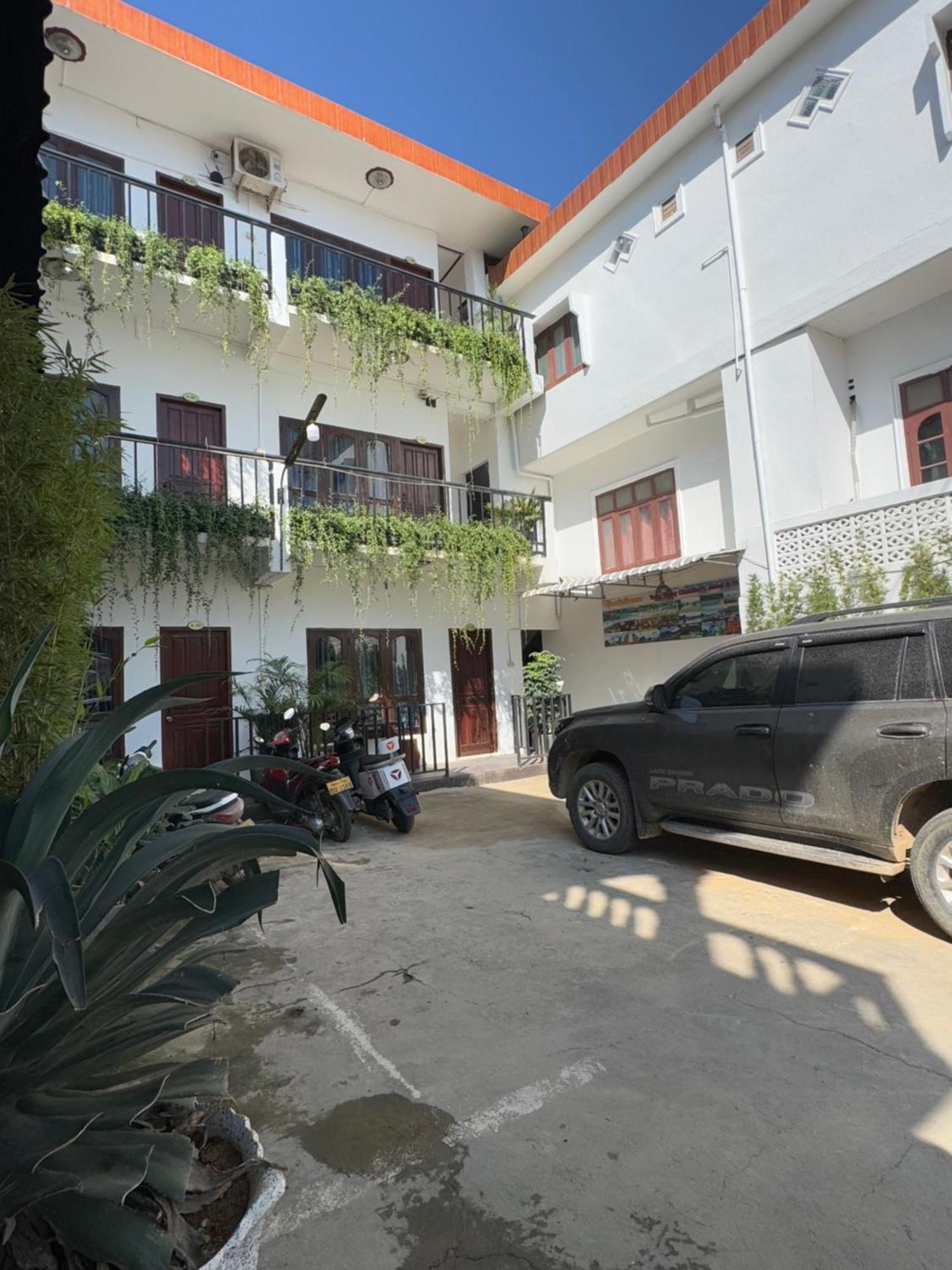 Vang Vieng Green Hotel Екстериор снимка