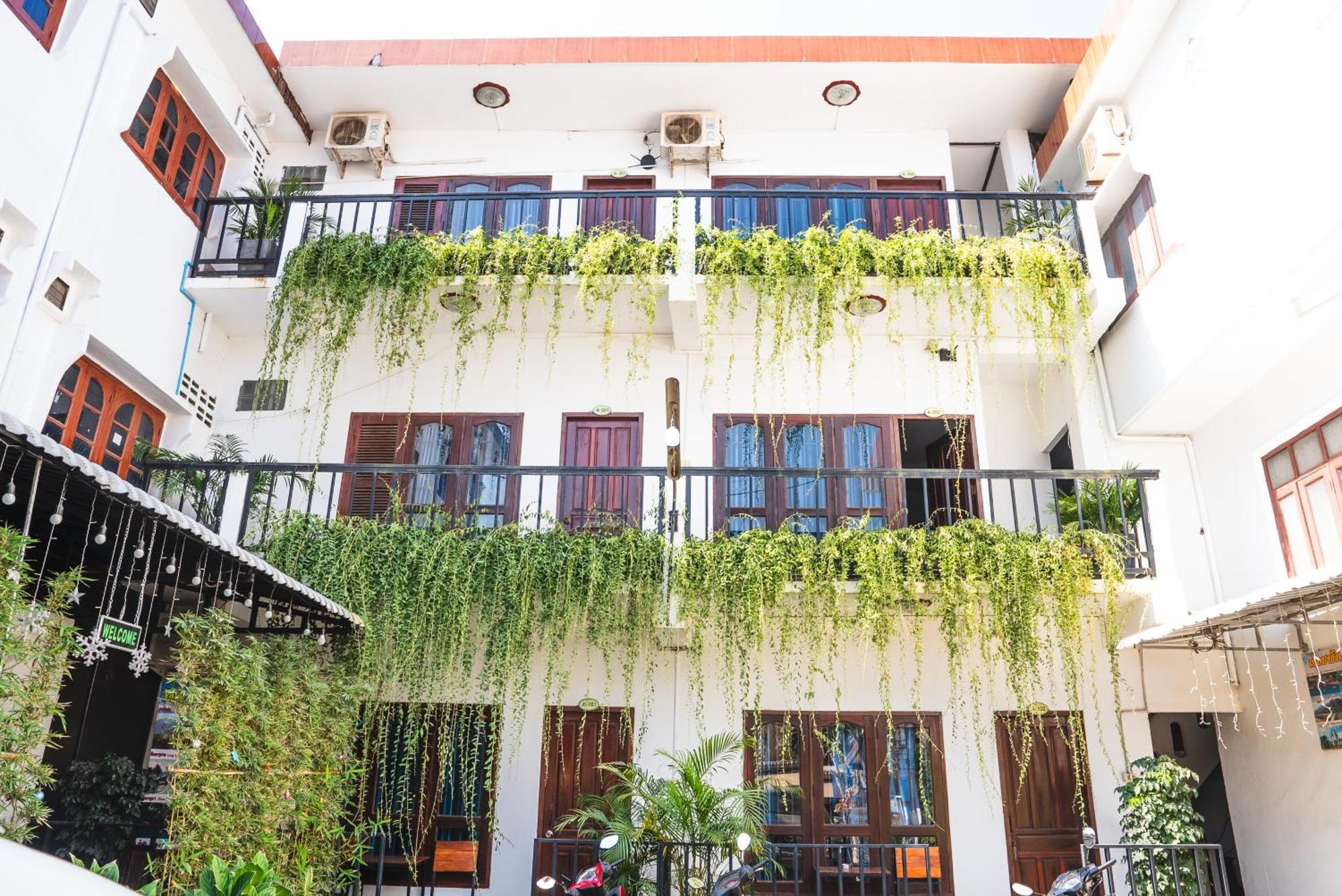 Vang Vieng Green Hotel Екстериор снимка